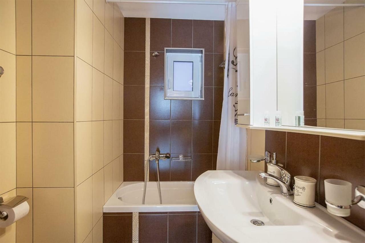V Luxury Apartment 4 Joánina Kültér fotó